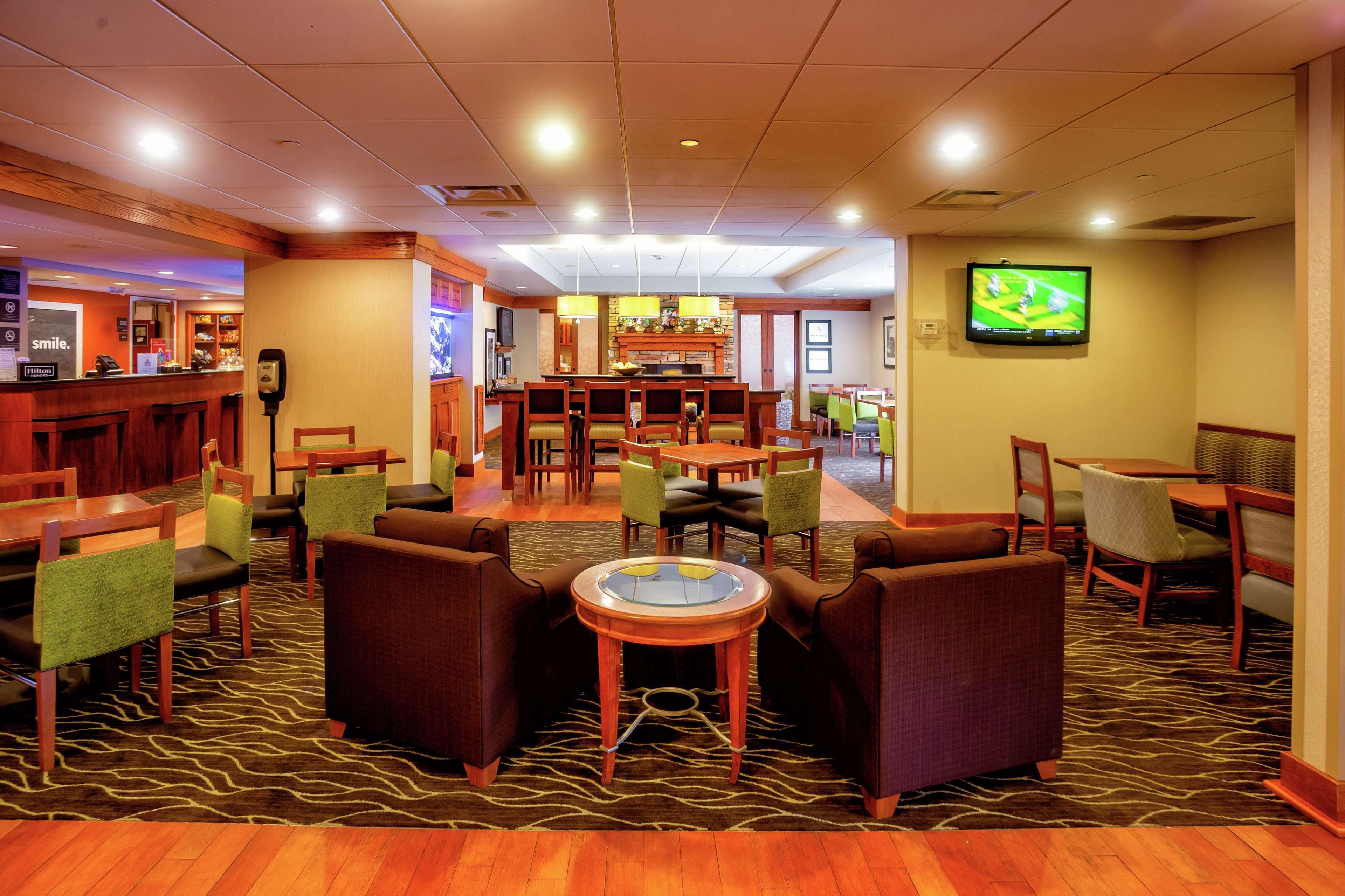 Hampton Inn Wheeling Εξωτερικό φωτογραφία