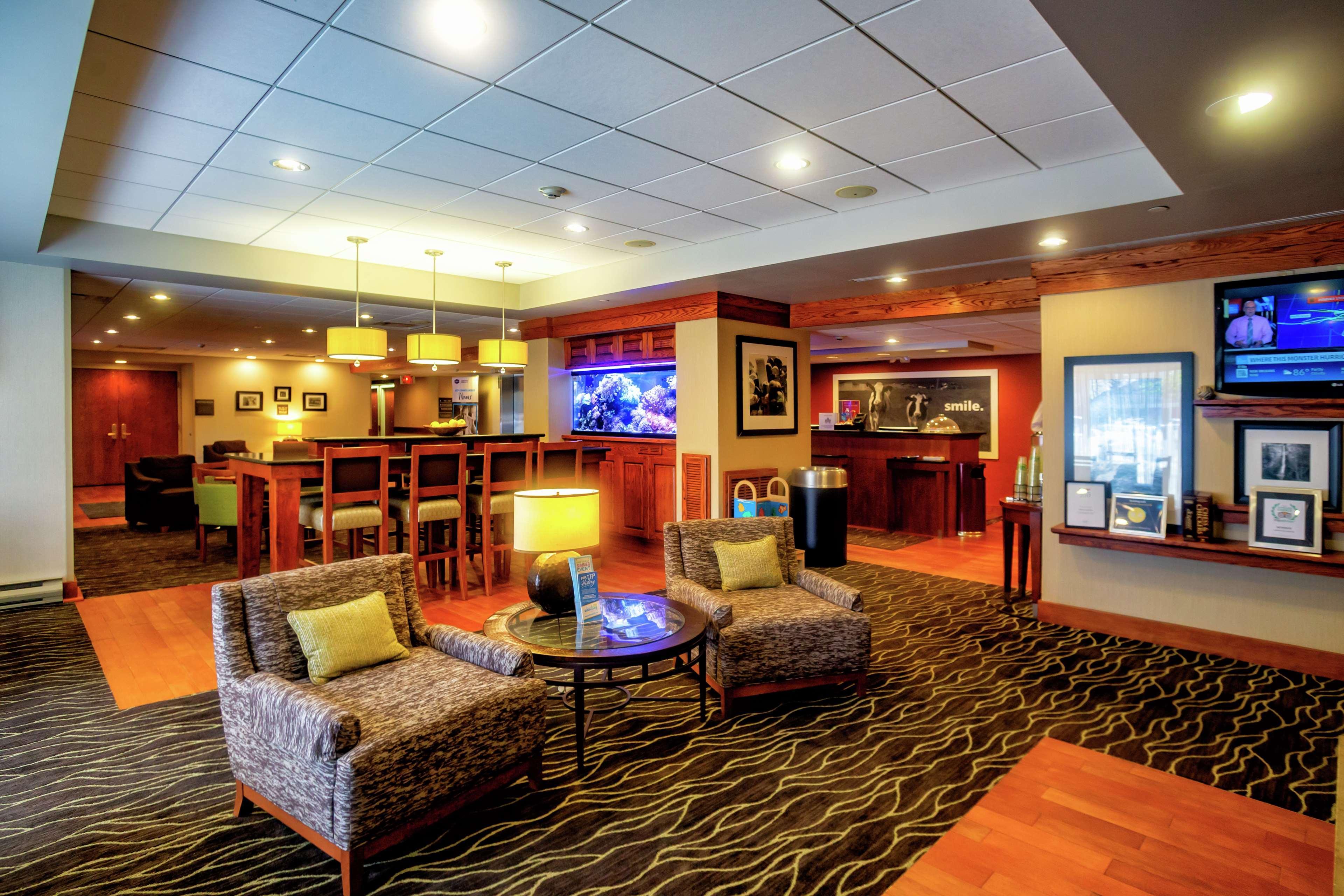 Hampton Inn Wheeling Εξωτερικό φωτογραφία