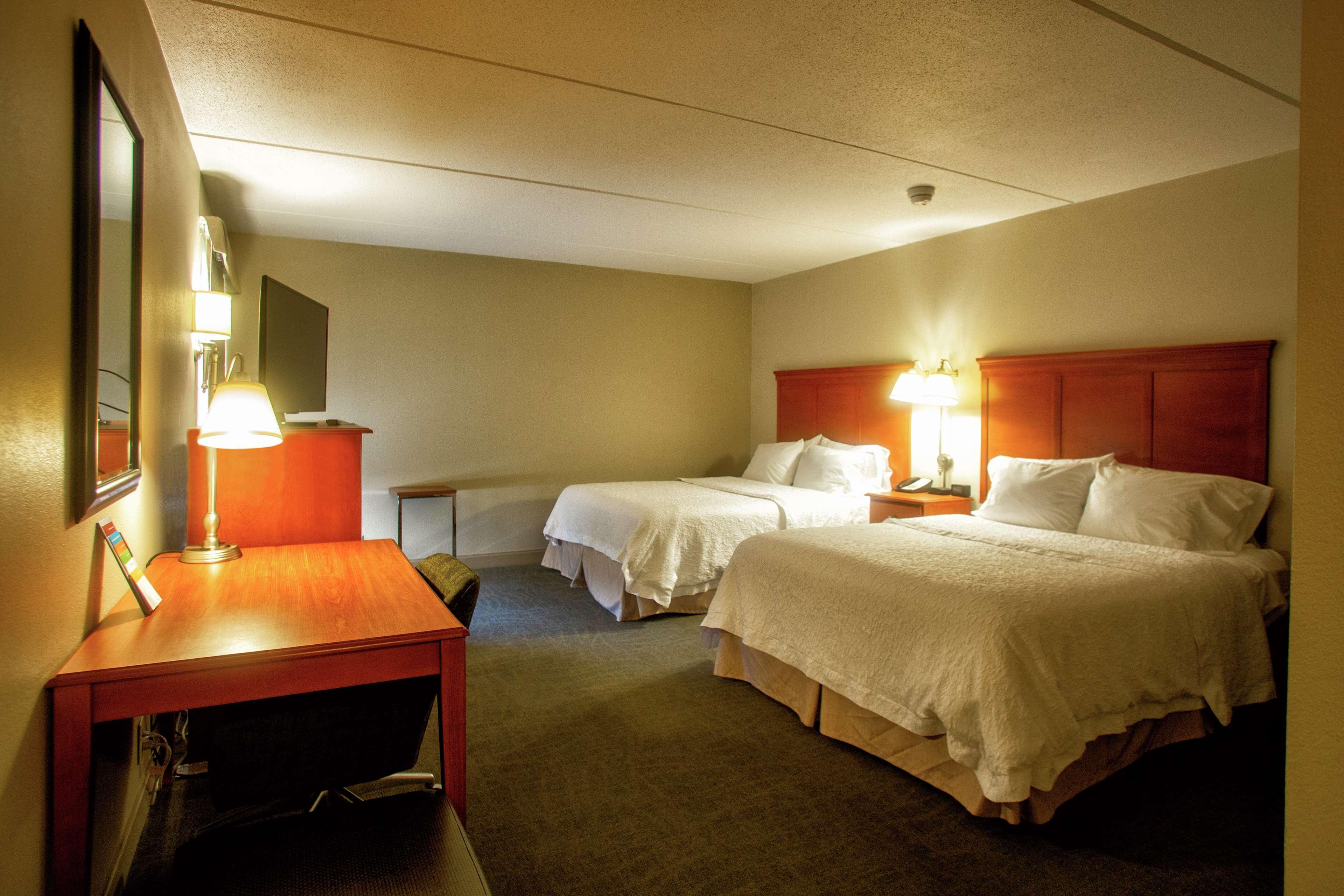 Hampton Inn Wheeling Εξωτερικό φωτογραφία