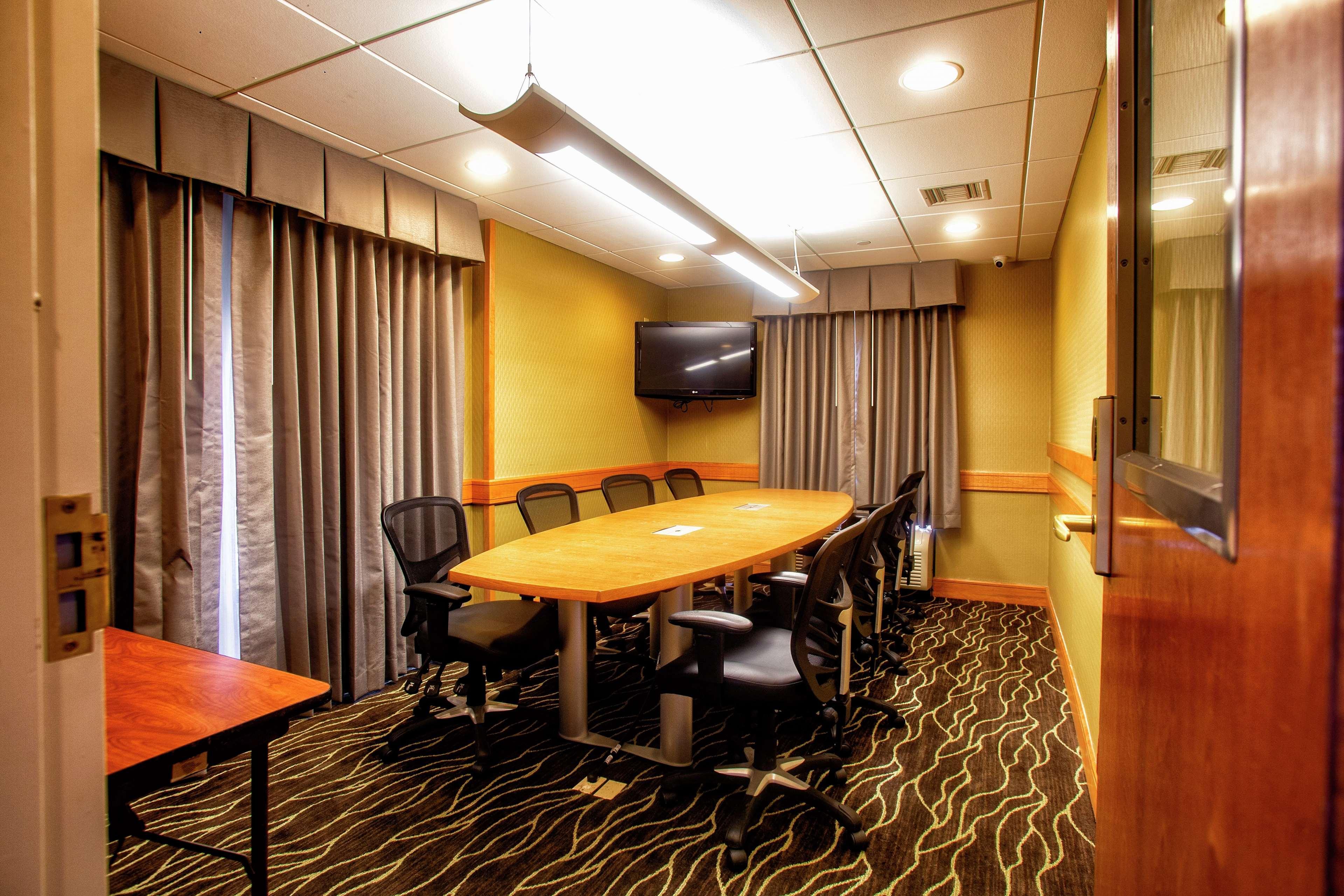Hampton Inn Wheeling Εξωτερικό φωτογραφία