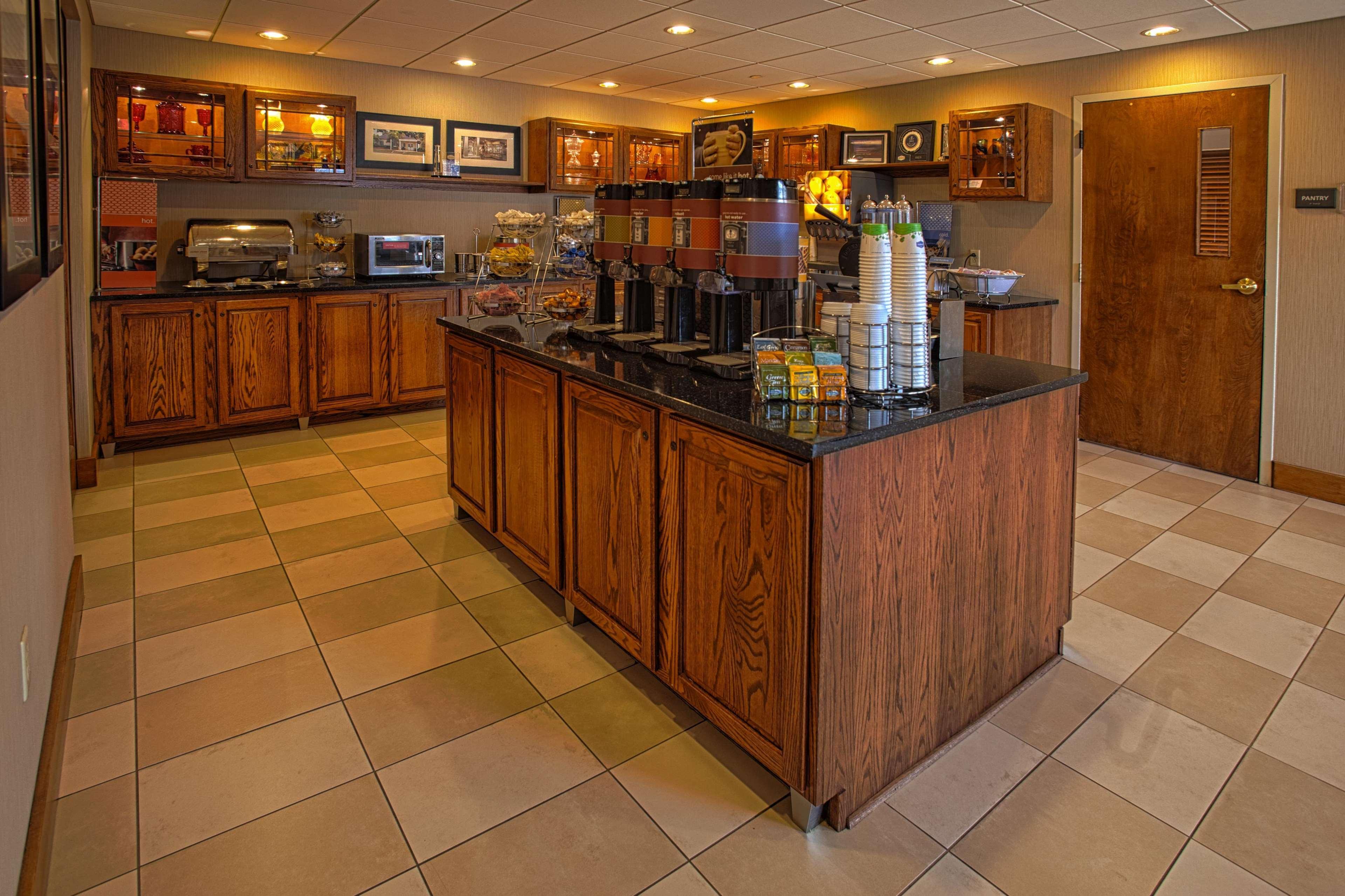 Hampton Inn Wheeling Εξωτερικό φωτογραφία