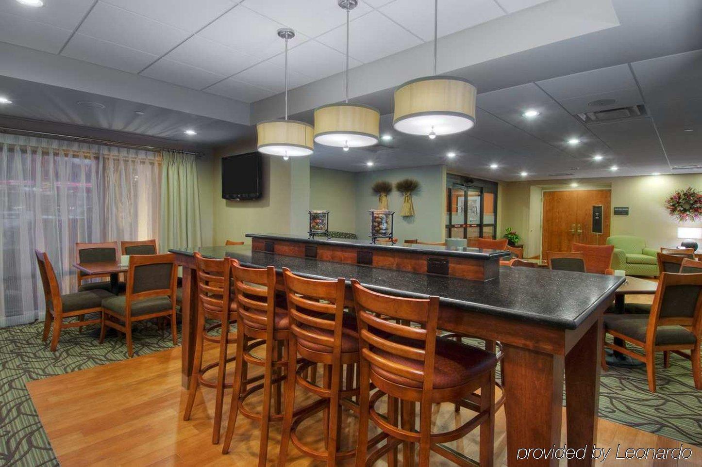 Hampton Inn Wheeling Εξωτερικό φωτογραφία