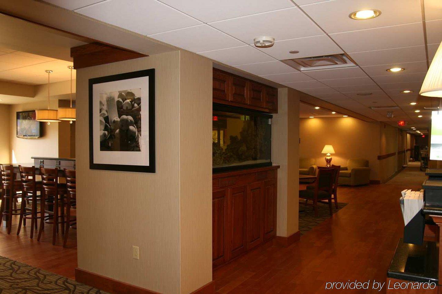 Hampton Inn Wheeling Εσωτερικό φωτογραφία